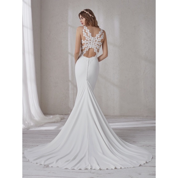 Pronovias Dresses & Skirts - Pronovias Manon Crepe Mermaid Gown Ivory Size 10